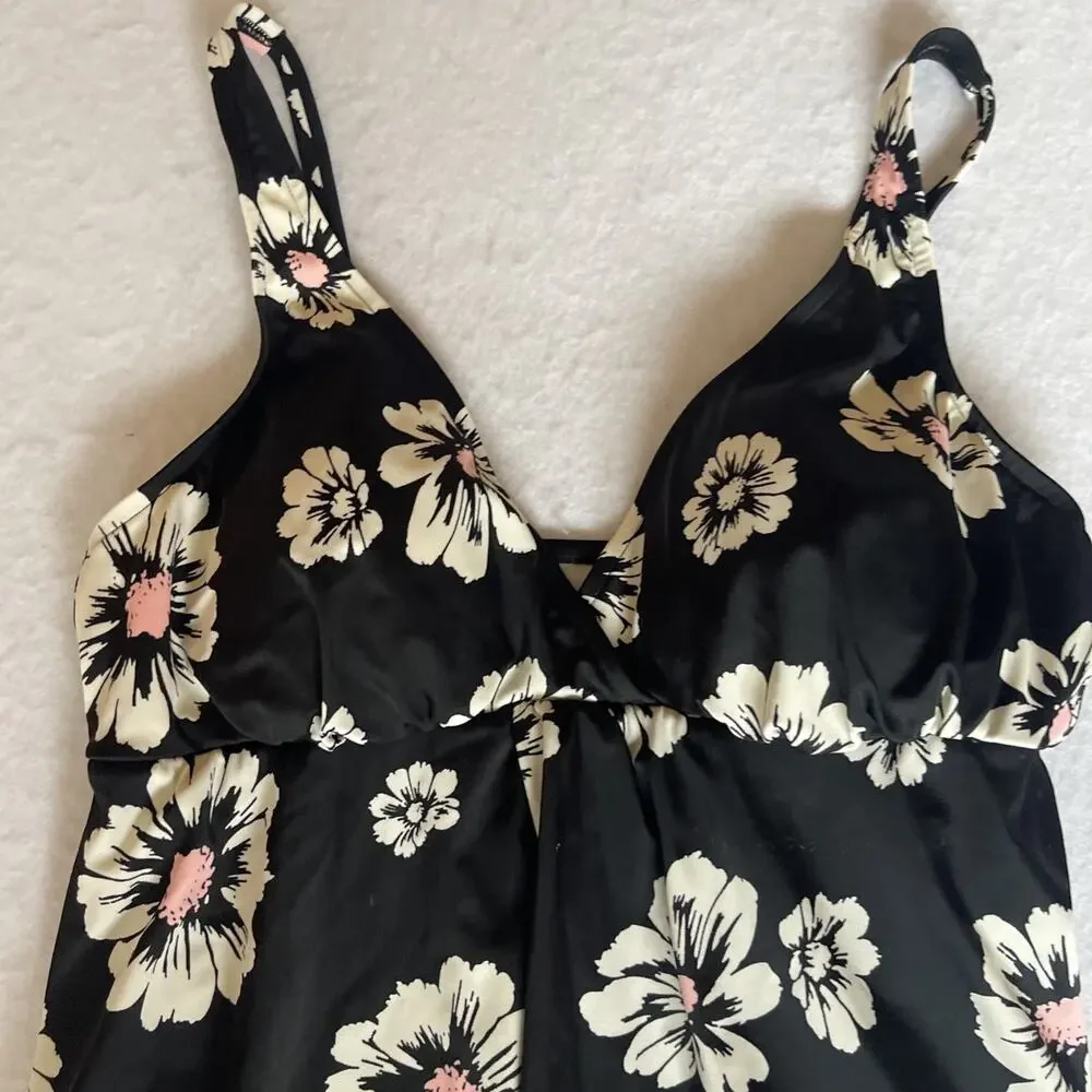 Swim Solutions PICK ME Flyaway Tummy-Control Swimdress, US 8 - Picture 6 of 15